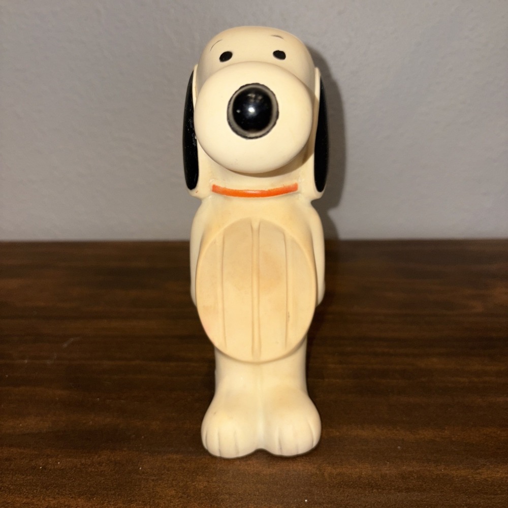 VINTAGE 1950'S Avon Snoopy Dog Soap Dish Peanuts Floating Rubber Bath 7"
